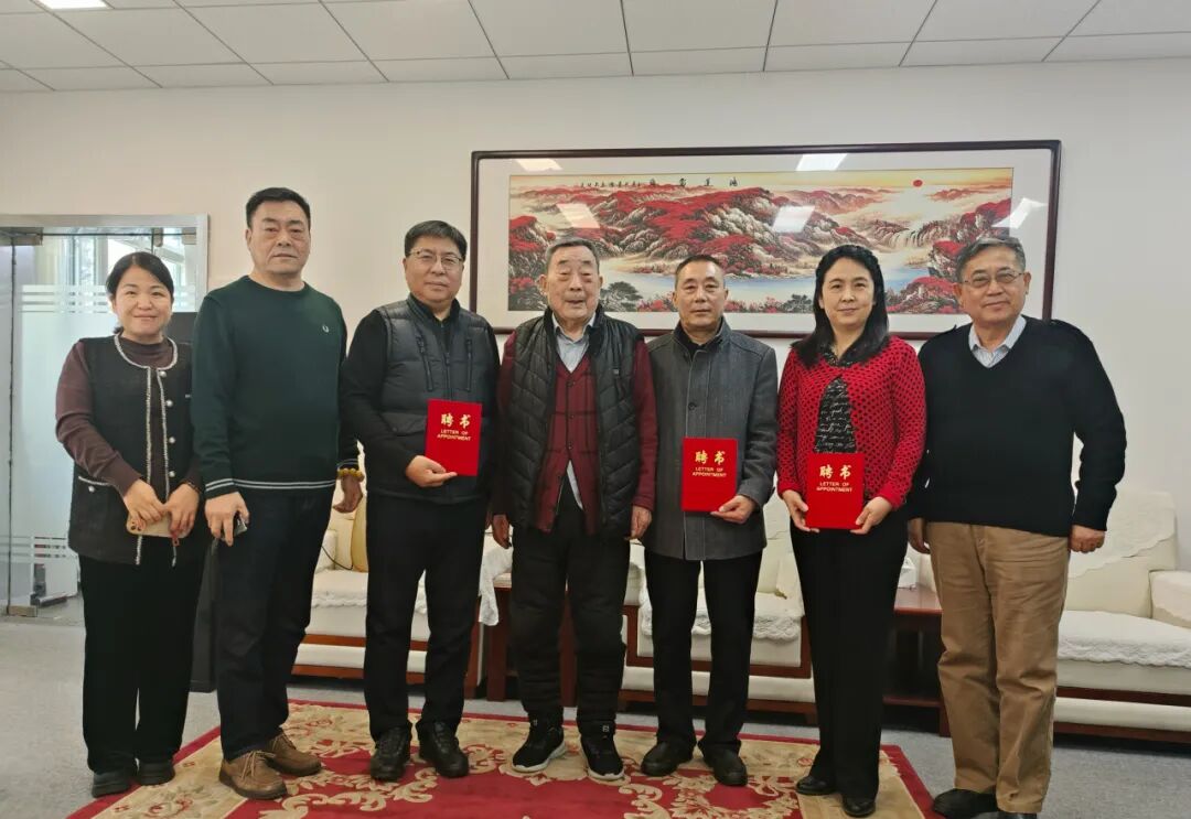 知名医学专家受邀为中食富硒委特聘专家